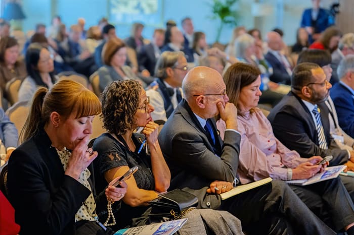 Educational & conference photography in Geneva — FilmGeneva